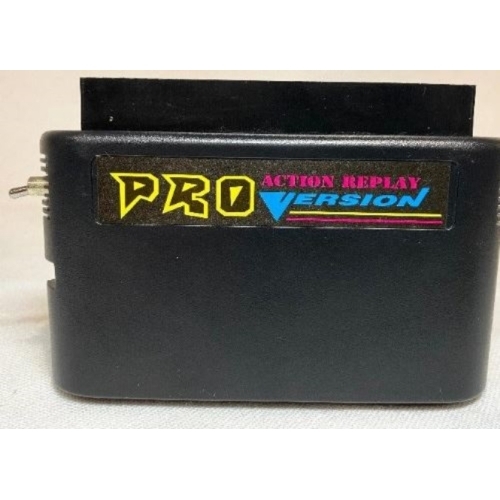 ACTION REPLAY PRO POUR MEGA DRIVE 