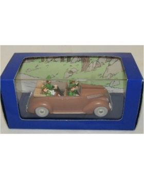 TINTIN  LA FORD V8 DECAPOTABLE DU SCEPTRE D'OTTOKAR N° 34