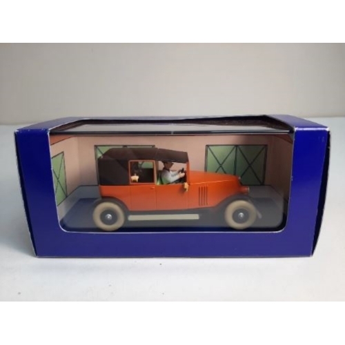 VOITURE TINTIN LE CRABES AUX PINCES D'OR